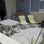 Vue Degagee Et Terrasse, 4 Pers, Piscine, Parking, Entre Port Et * 阿格德