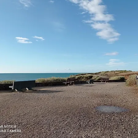 Vue Degagee Et Terrasse, 4 Pers, Piscine, Parking, Entre Port Et Апартаменти