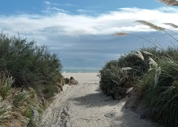 Vue Degagee Et Terrasse, 4 Pers, Piscine, Parking, Entre Port Et * アグド