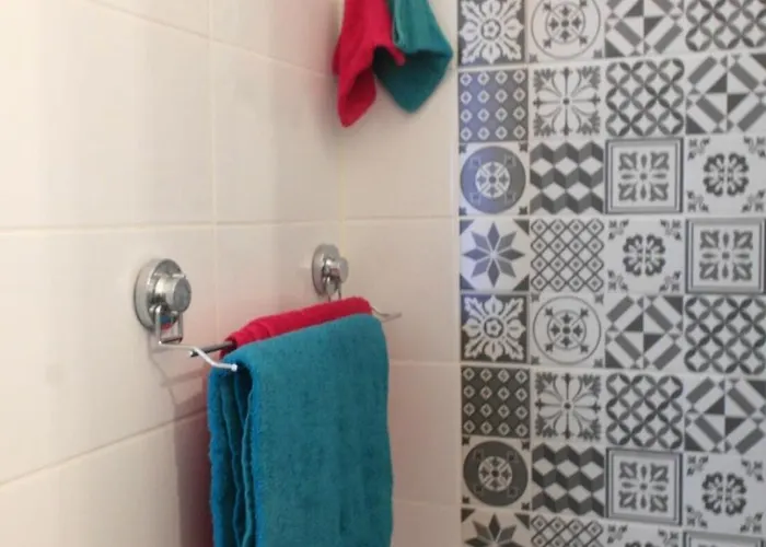 Vue Degagee Et Terrasse, 4 Pers, Piscine, Parking, Entre Port Et アパート